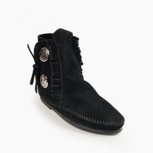 Women's Two Button Hardsole Boot